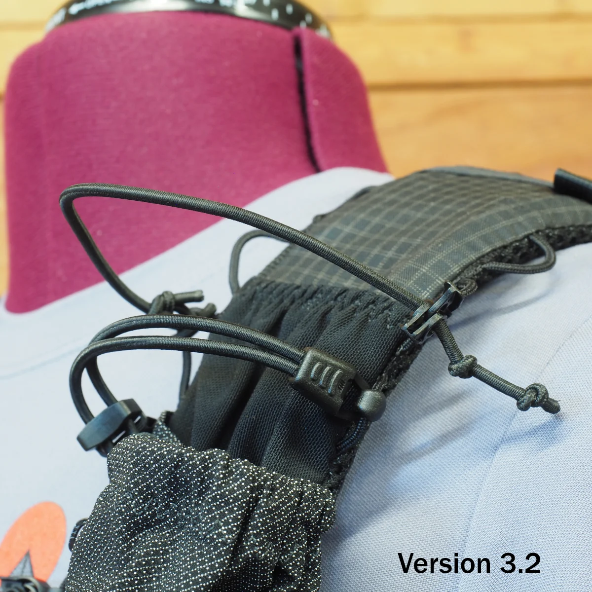 Trekking pole stash - Image 5